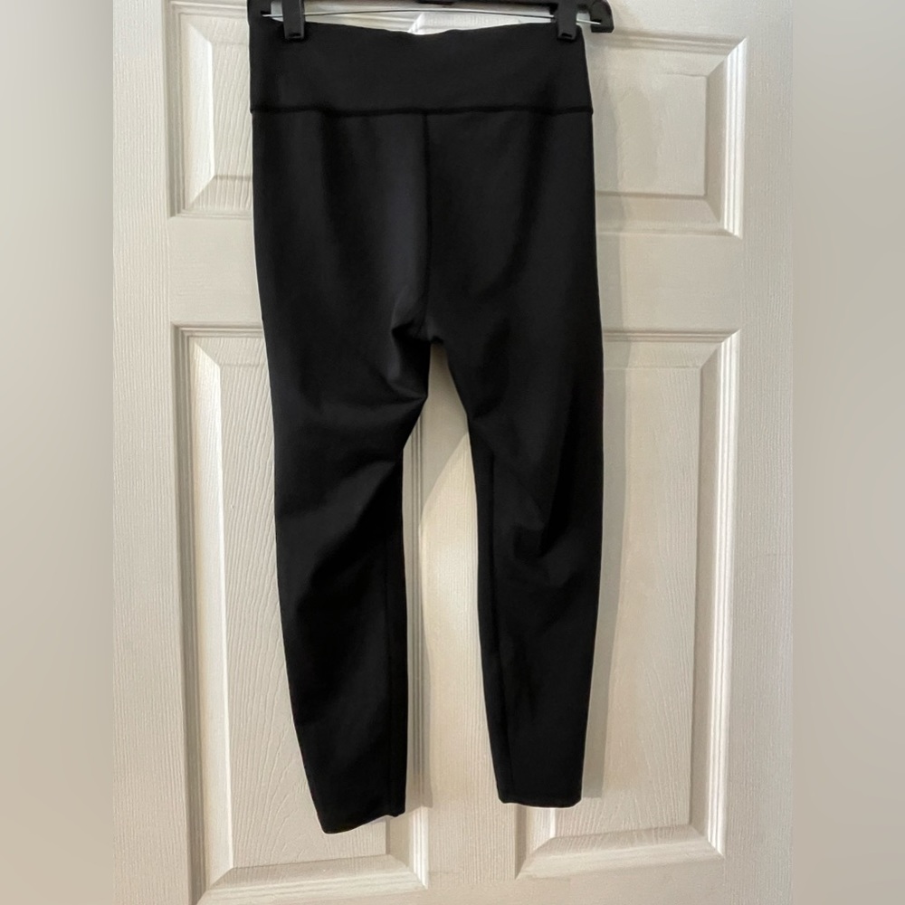 Nike dry fit EUC leggings - women’s size medium - Picture 4 of 4